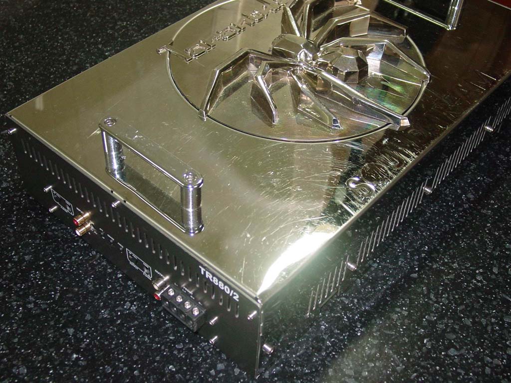 사운드스트림 타란튤라 TR880.2 구형명기 앰프