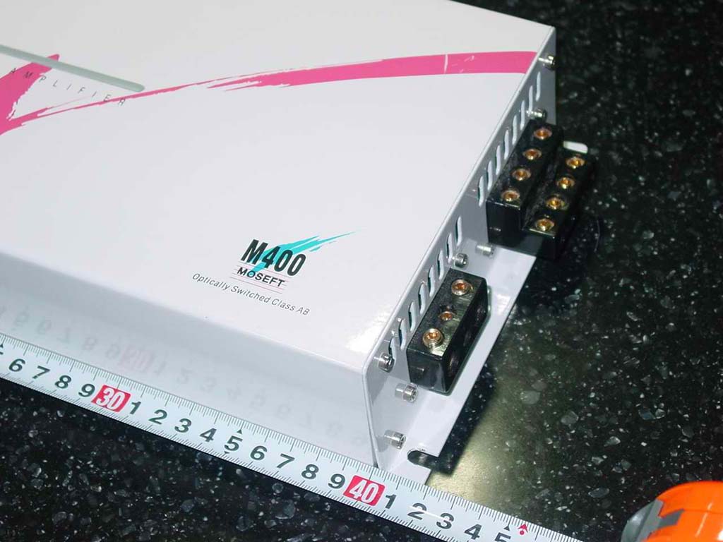 블레이드 M400 4채널 앰프 신동품