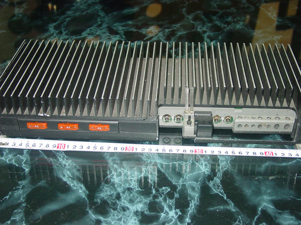 킥커500SS 2채널앰프 중고