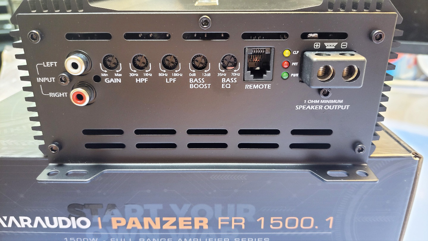 WAR AUDIO 1500D 컴팩트 사이즈 앰프