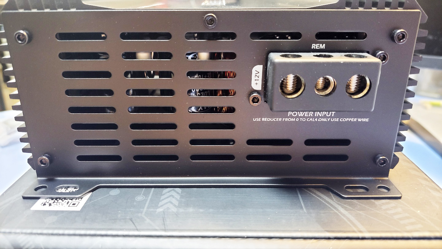 WAR AUDIO 1500D 컴팩트 사이즈 앰프