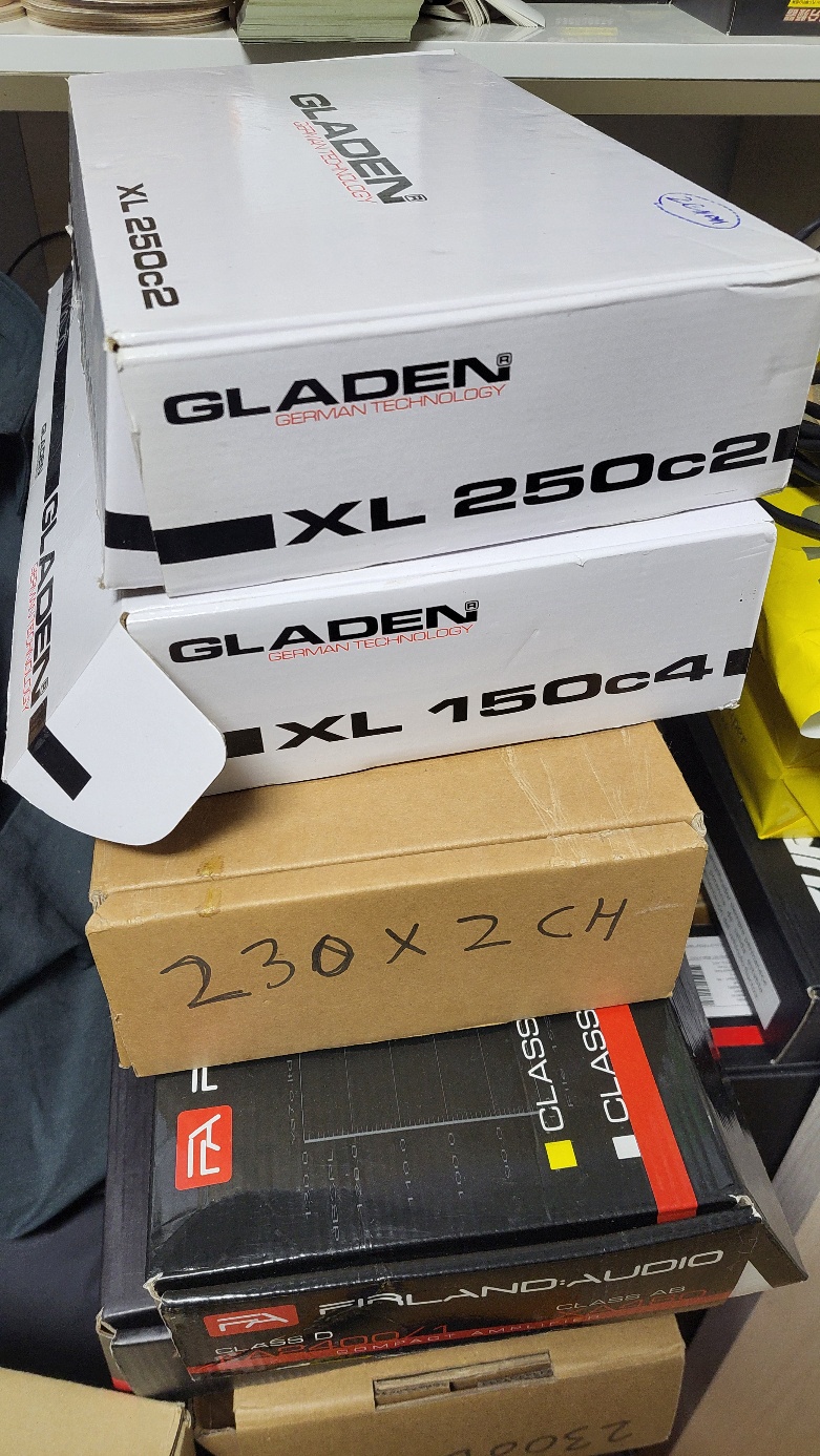 독일 글라덴 앰프 XL 150C4  150와트 4채널 앰프