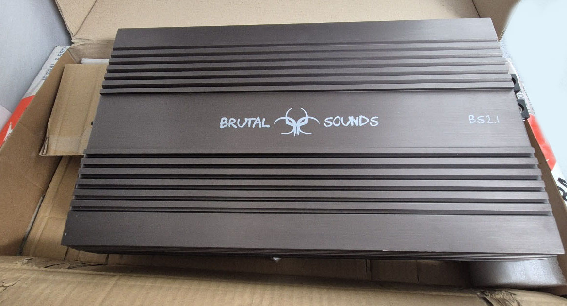 brutal audio 2100D 우퍼전용 앰프