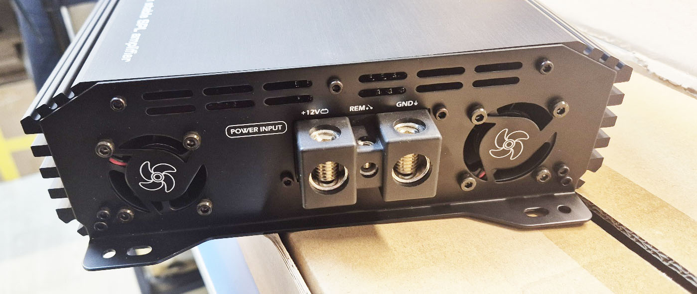 XA-SPL 6500D 대출력 우퍼전용 앰프