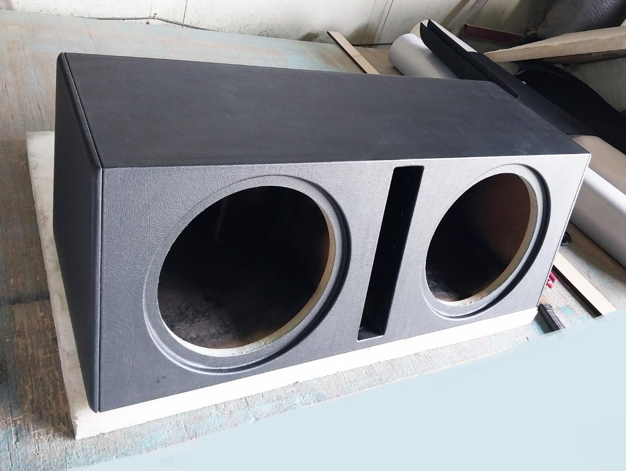 12인치 더블 전용 3큐빅 더블각포트 우퍼박스(고급 블랙레자 마감)