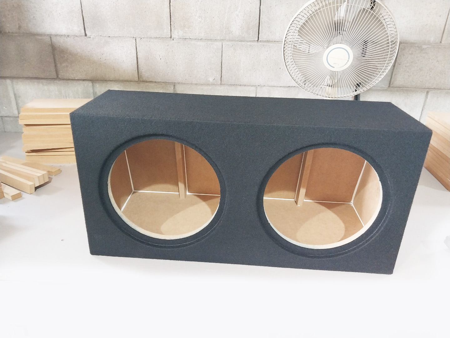 12인치 더블실드 1.8큐빅 우퍼박스(부직포 마감)