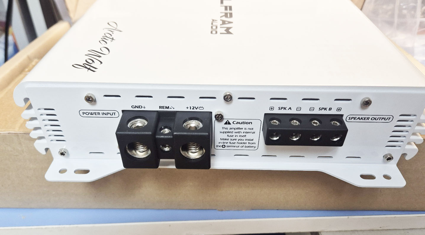 울프람 1500D 우퍼전용 앰프